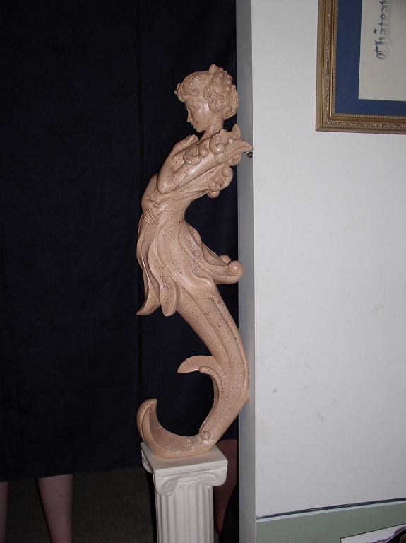 Archway figure side.jpg